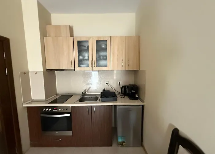 South Star Apartment *